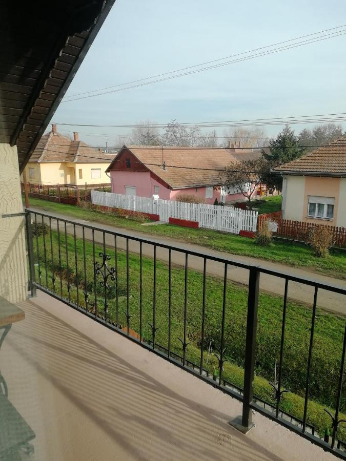 Villa Zsuzsanna Gyomaendrőd Esterno foto